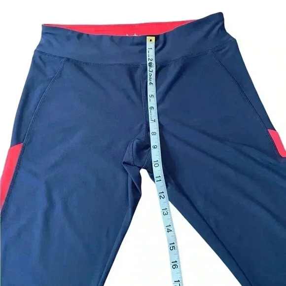NWOT Hyba, Athletic Grey Capris With  Red Side Piping, Medium 🏃‍♀️‍➡️ - Picture 5 of 9
